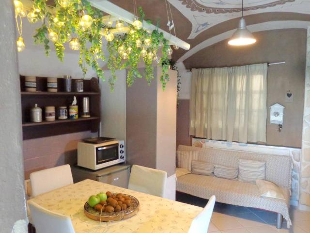 Villa Indipendente in vendita a Azoglio, Crevacuore