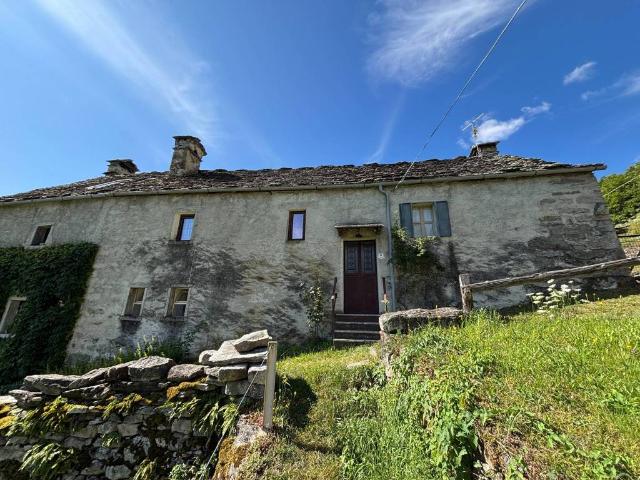 Villa Indipendente in vendita a Piemonte, Verbano-cusio-ossola