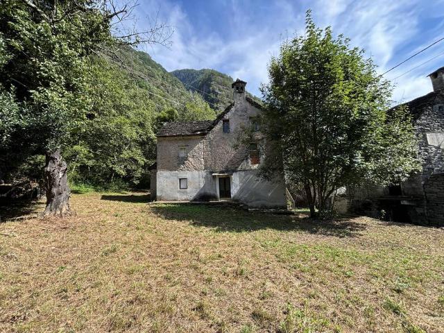 Villa Indipendente in vendita a Piemonte, Verbano-cusio-ossola