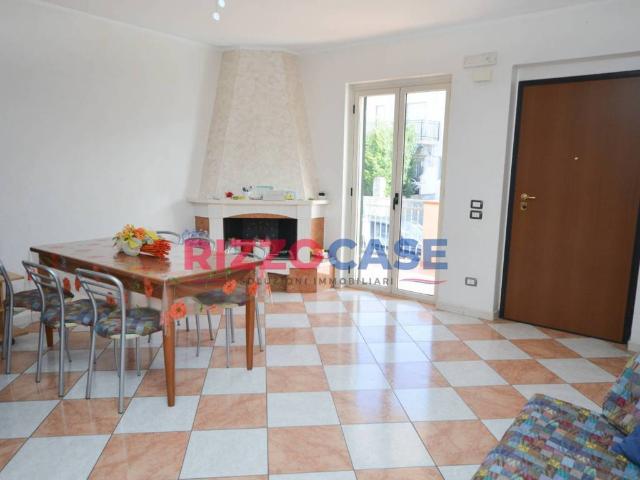 Villa Indipendente in vendita a Mirto, Calabria