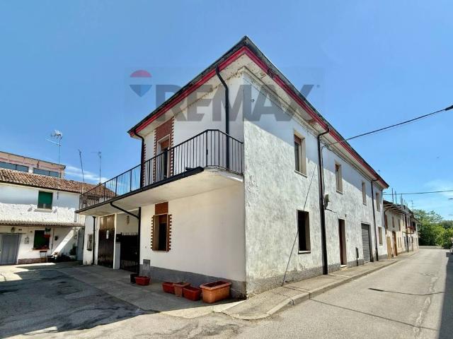 Villa Indipendente in vendita a Crotta D'adda, Lombardia