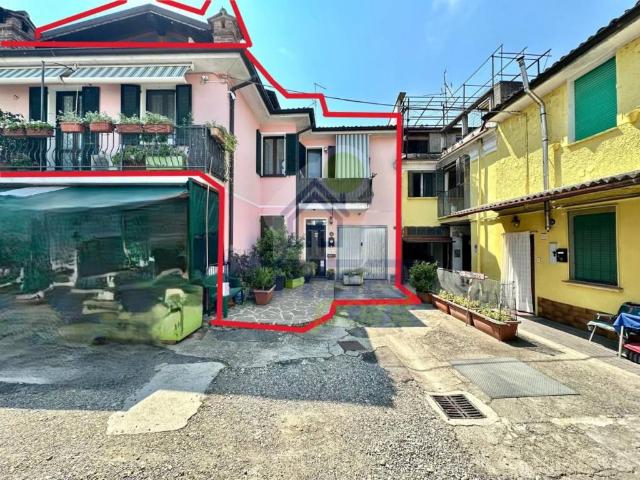 Villa Indipendente in vendita a Crotta D'adda, Lombardia