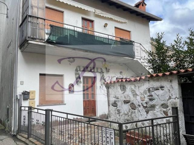 Villa Indipendente in vendita a Comunità Montana del Piambello, Cuasso Al Monte
