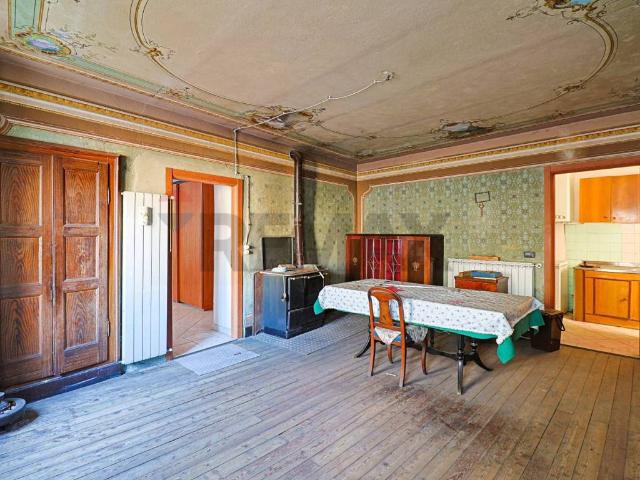 Villa Indipendente in vendita a Comunità Montana del Piambello, Cugliate Fabiasco