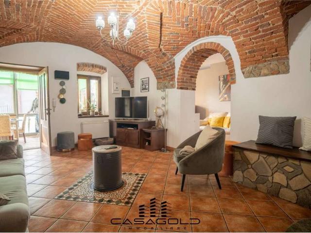 Villa Indipendente in vendita a Paschero, Piemonte