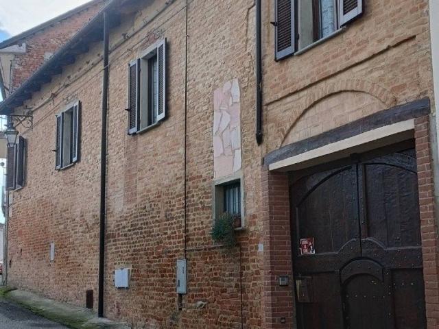 Villa Indipendente in vendita a Piemonte, Asti
