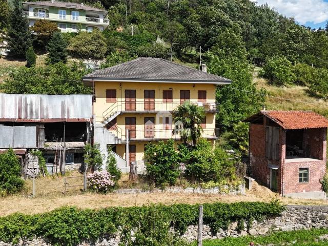 Villa Indipendente in vendita a Deiro Inferiore, Piemonte
