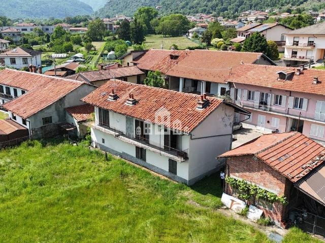 Villa Indipendente in vendita a Salto, Piemonte