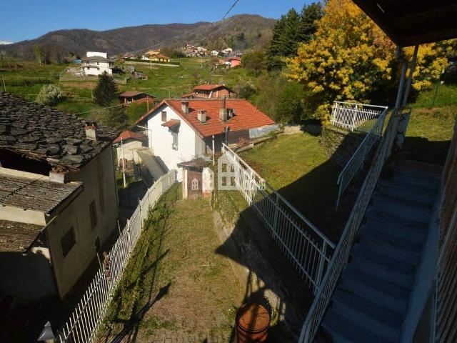 Villa Indipendente in vendita a Salto, Piemonte