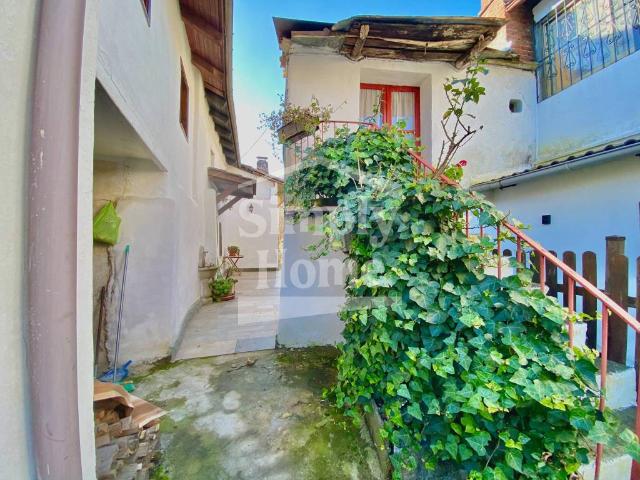 Villa Indipendente in vendita a Vena, Piemonte