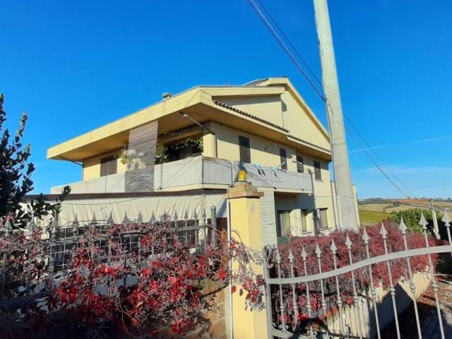 Villa Indipendente in vendita a Cupello, Abruzzo