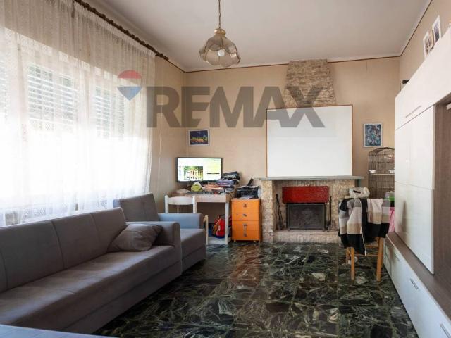 Villa Indipendente in vendita a Marche, Ancona