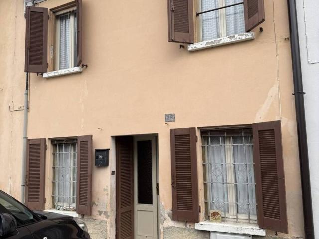Villa Indipendente in vendita a Grazie, Curtatone