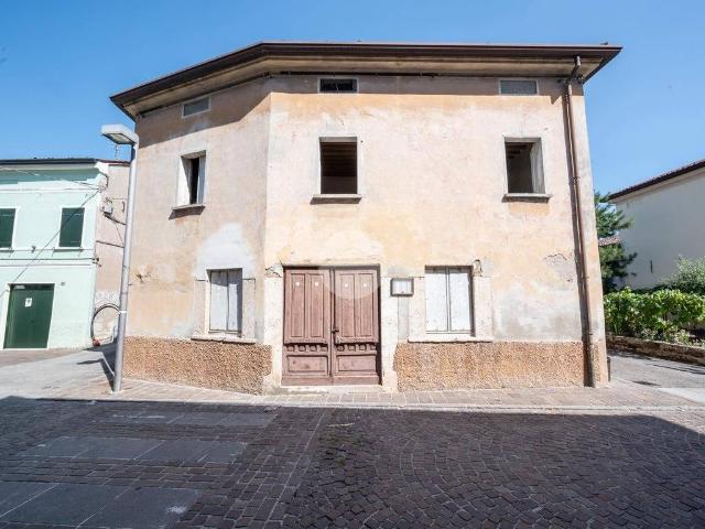 Villa Indipendente in vendita a Buscoldo, Curtatone