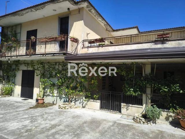 Villa Indipendente in vendita a Cusano Mutri, Campania