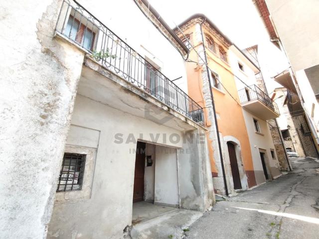 Villa Indipendente in vendita a Cusano Mutri, Campania