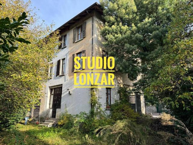 Villa Indipendente in vendita a Comunità Montana Valli del Verbano, Cuveglio