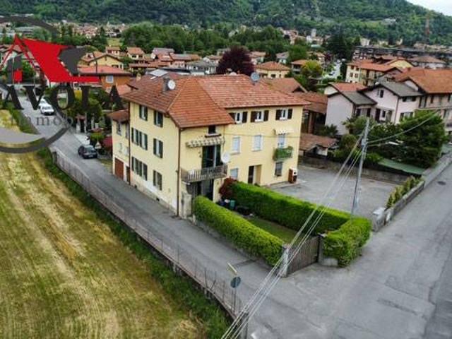 Villa Indipendente in vendita a Comunità Montana Valli del Verbano, Cuvio