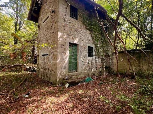 Villa Indipendente in vendita a Ronco Brogini, Cuvio