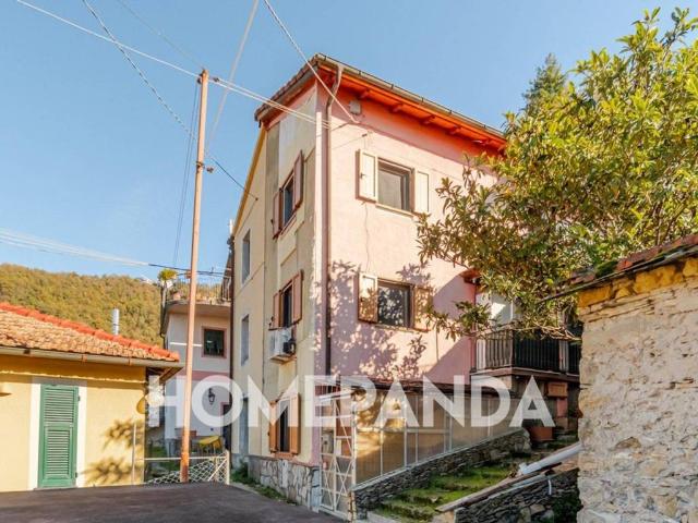 Villa Indipendente in vendita a Davagna, Liguria