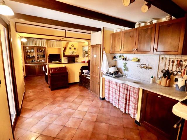 Villa Indipendente in vendita a Sella, Davagna