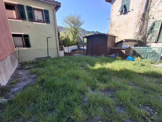 Villa Indipendente in vendita a Davagna, Liguria
