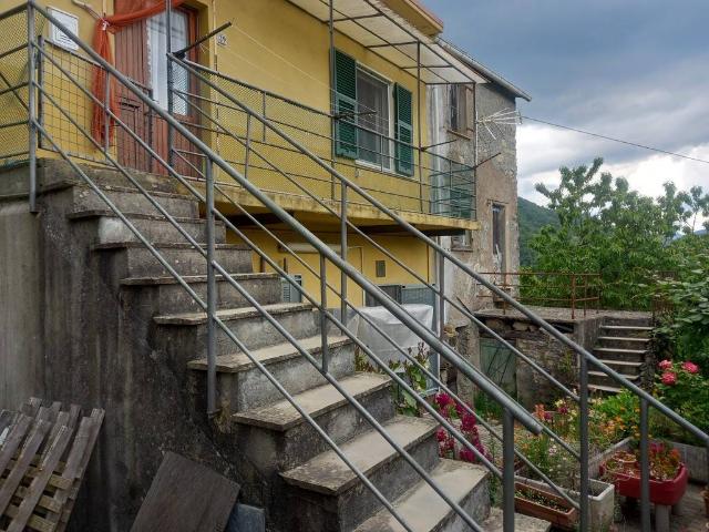 Villa Indipendente in vendita a Davagna, Liguria