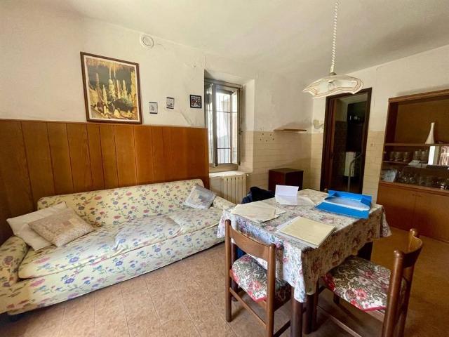 Villa Indipendente in vendita a Crosio Della Valle, Lombardia