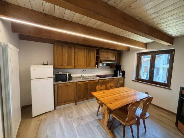 Villa Indipendente in vendita a Dazio, Lombardia