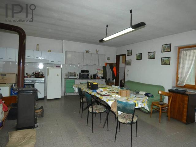 Villa Indipendente in vendita a Dego, Liguria