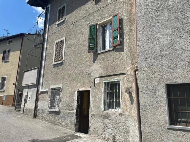 Villa Indipendente in vendita a Delebio, Lombardia
