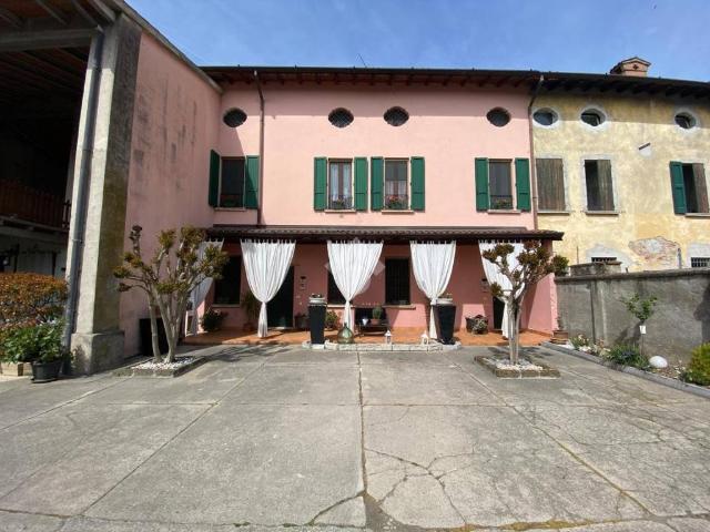 Villa Indipendente in vendita a Dello, Corticelle Pieve