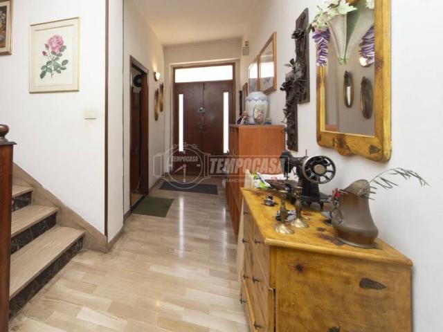 Villa Indipendente in vendita a Deruta, Perugia