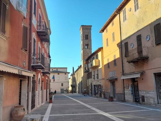 Villa Indipendente in vendita a Deruta, Umbria