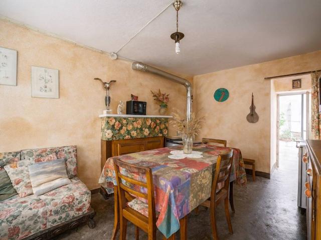 Villa Indipendente in vendita a Castello, Dervio