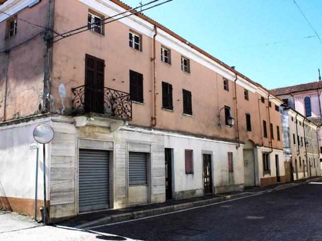 Villa Indipendente in vendita a Piemonte, Vercelli