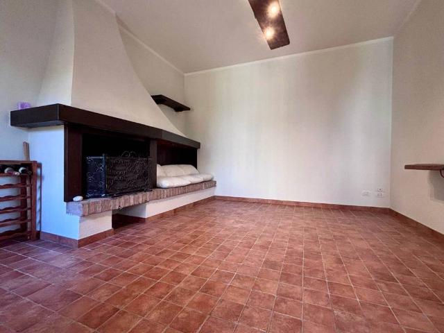 Villa Indipendente in vendita a San Pietro, Desenzano Del Garda