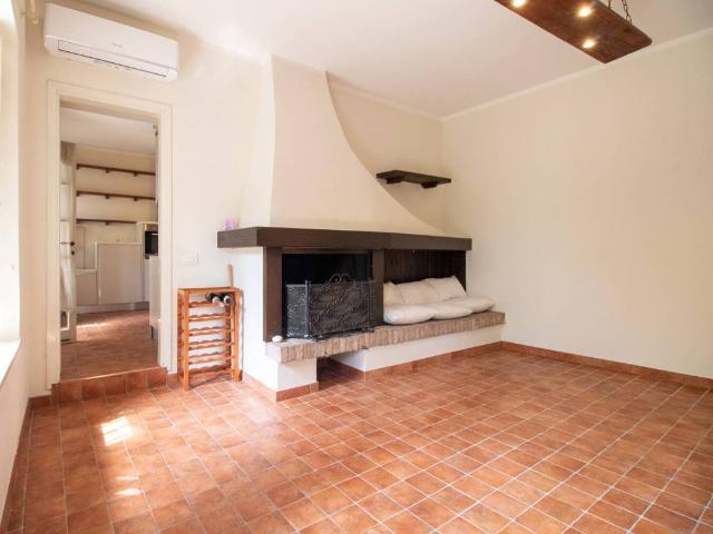 Villa Indipendente in vendita a San Pietro, Desenzano Del Garda