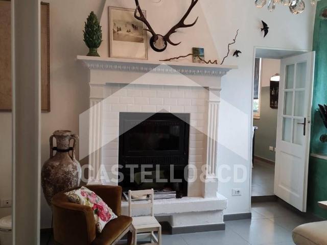 Villa Indipendente in vendita a Rivoltella del Garda, Desenzano Del Garda