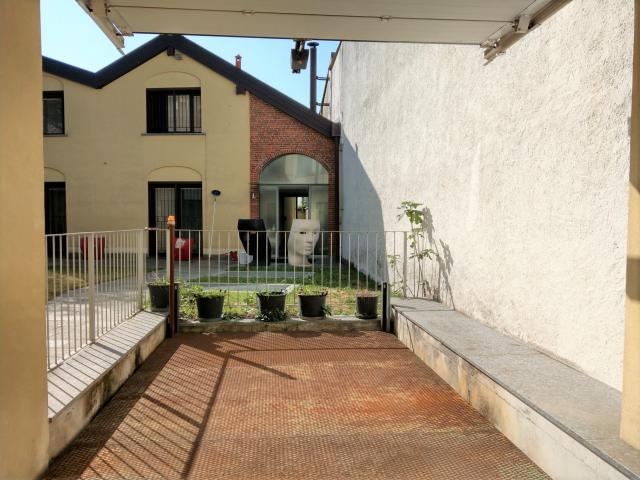 Villa Indipendente in vendita a Piazza, Desio