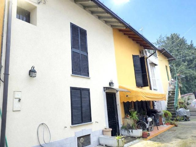 Villa Indipendente in vendita a Piazza, Desio