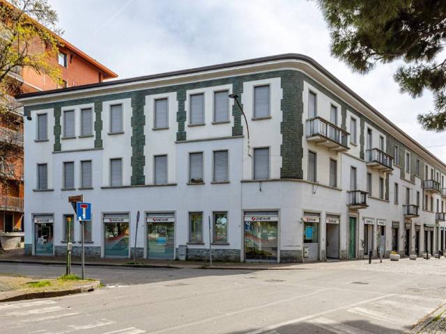 Villa Indipendente in vendita a Pont, Desio