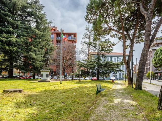 Villa Indipendente in vendita a Pont, Desio