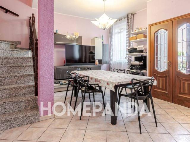 Villa Indipendente in vendita a Dugana, Desio