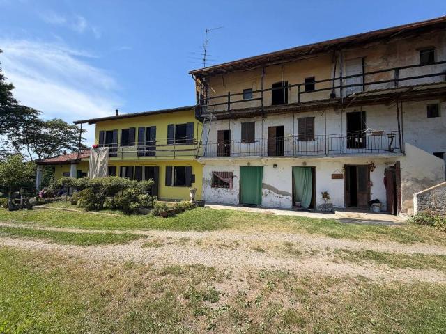 Villa Indipendente in vendita a Rocchetta, Divignano