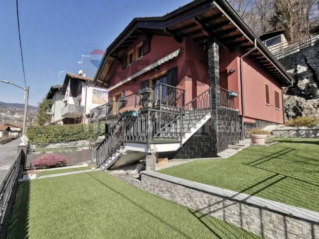 Villa Indipendente in vendita a Dizzasco, Lombardia