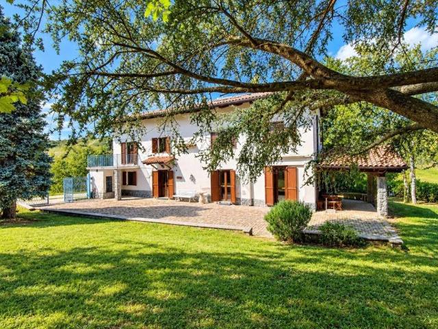 Villa Indipendente in vendita a Giachelli, Dogliani