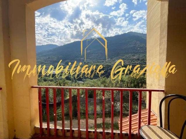 Villa Indipendente in vendita a Dolceacqua, Liguria