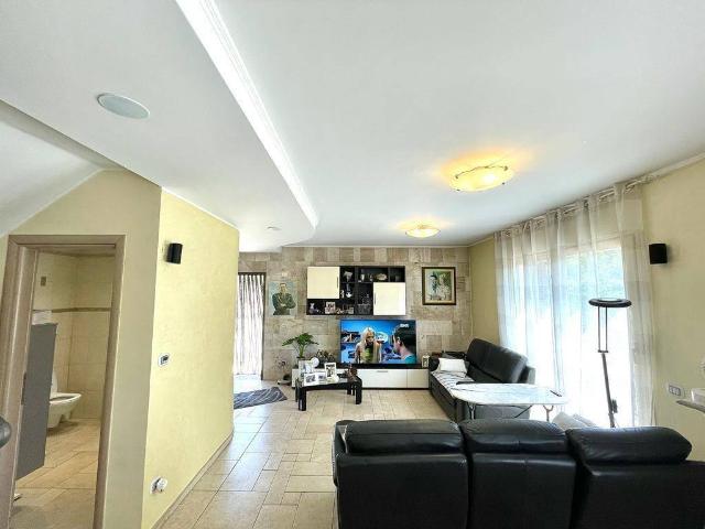 Villa Indipendente in vendita a Dolceacqua, Liguria