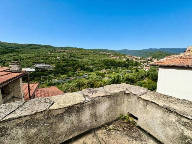 Villa Indipendente in vendita a Isolalunga, Dolcedo